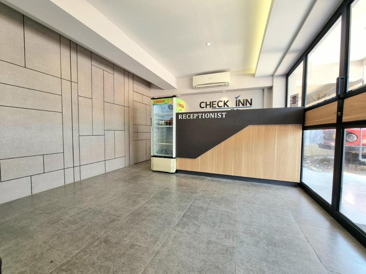 Wisma tamu Check At Citarum Semarang